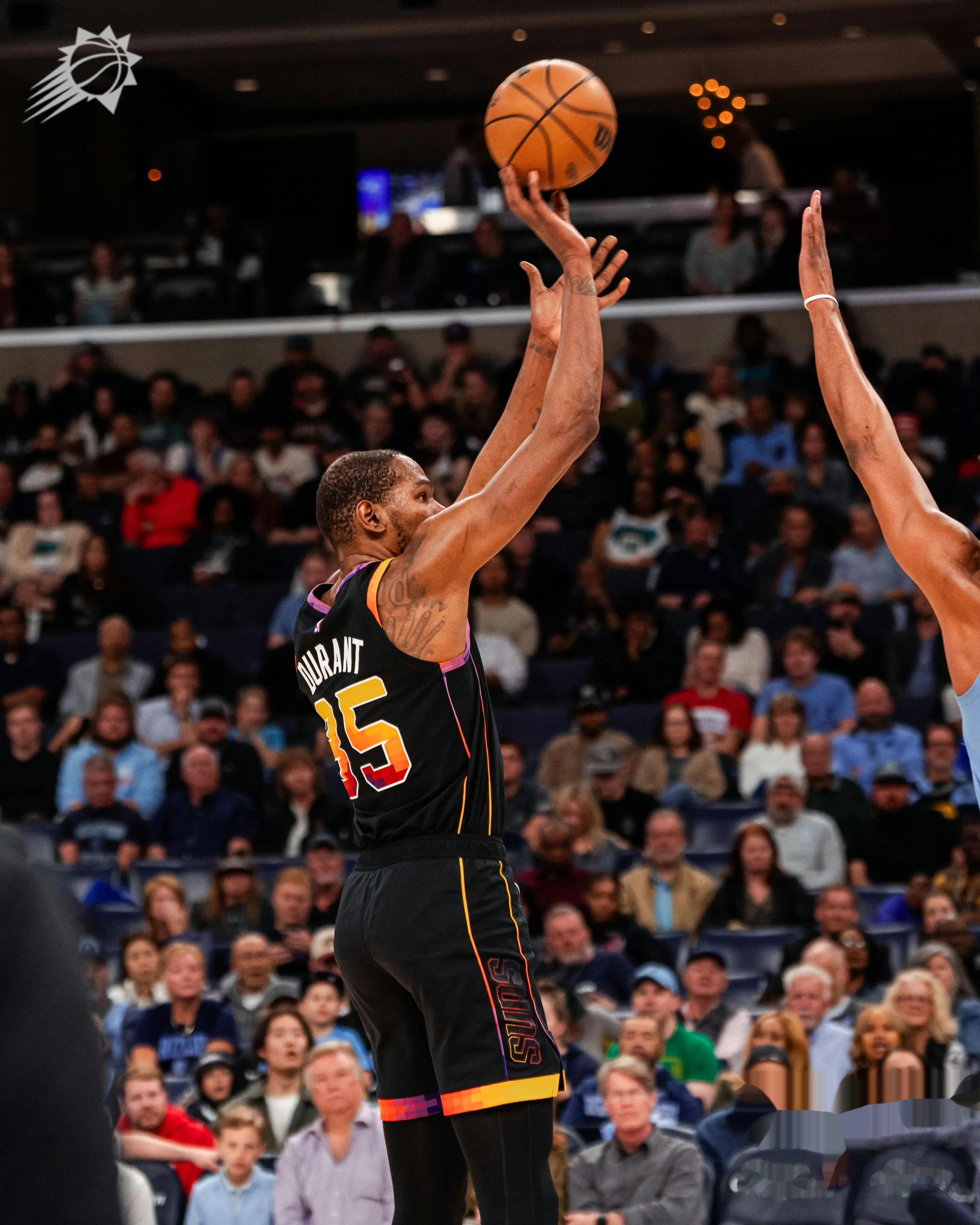 开云电竞 - 杜兰特在阿森纳比赛中高光表现，势不可挡引发热议！